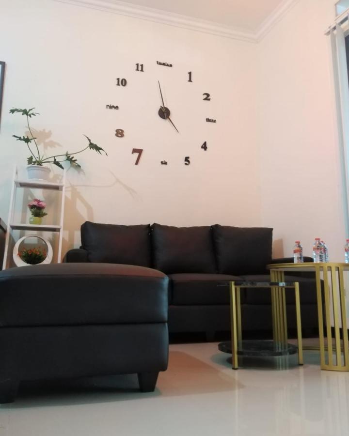 Family Villa Syariah C-37 Batu Batu  Buitenkant foto
