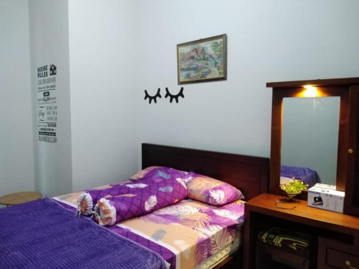 Family Villa Syariah C-37 Batu Batu  Buitenkant foto