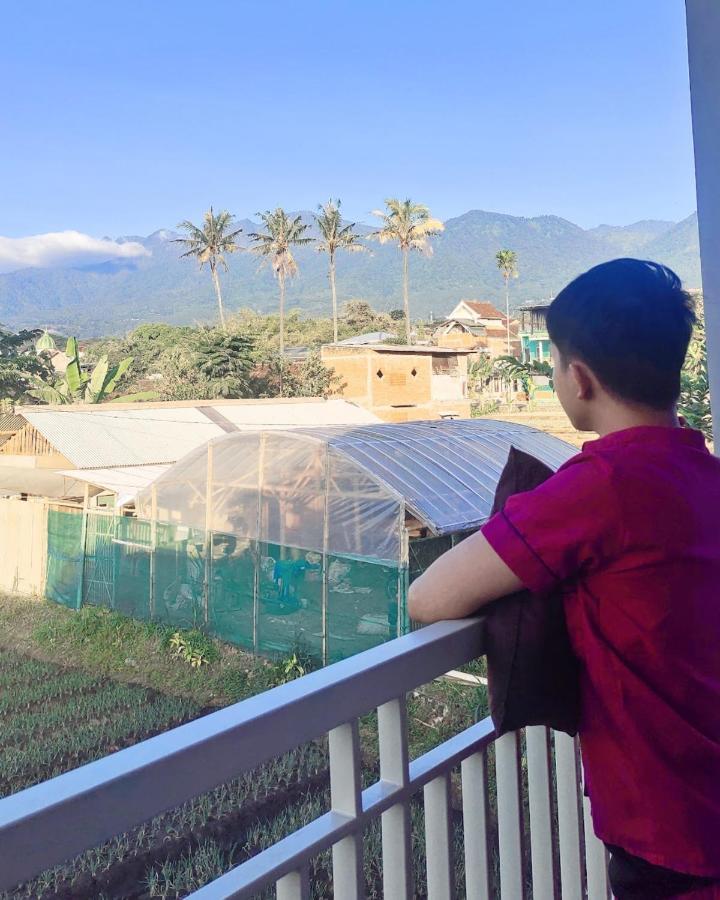 Family Villa Syariah C-37 Batu Batu  Buitenkant foto